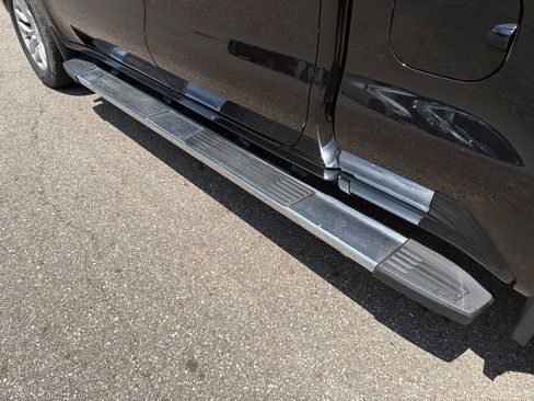 Used 2019 Chevrolet Silverado 1500 LT w/ All-Star Edition AWD/4WD image 9