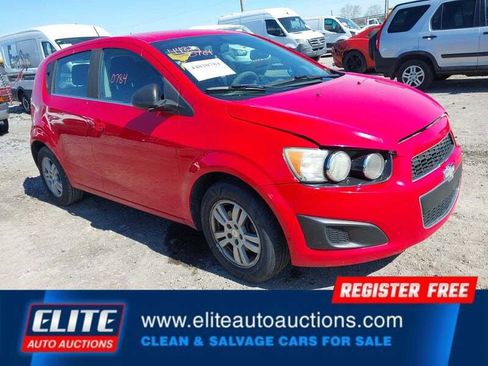 Used 2015 Chevrolet Sonic LT FWD image 2