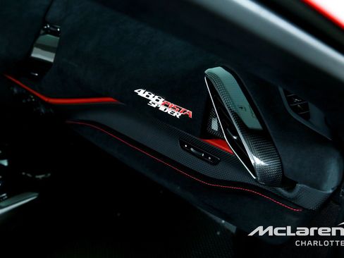 Used 2020 Ferrari 488 Pista Spider RWD image 21