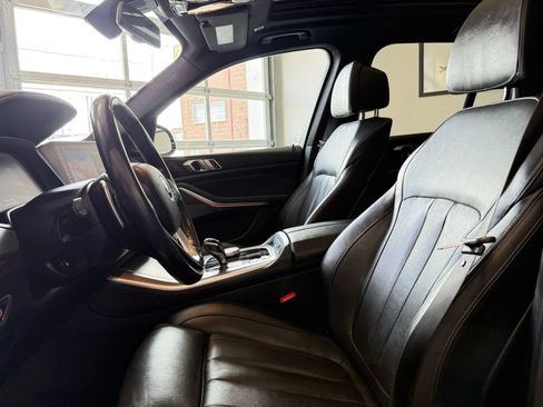 Used 2019 BMW X5 xDrive40i w/ Luxury Seating Package AWD/4WD image 8