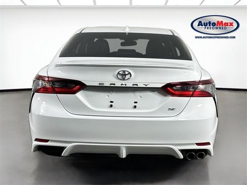 Used 2024 Toyota Camry SE image 7