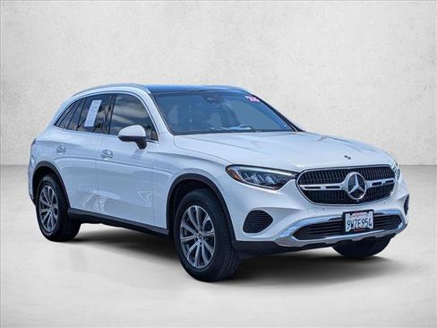 Used 2026 Mercedes-Benz GLC 300 4MATIC image 3