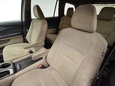 Used 2016 Honda Pilot LX image 19