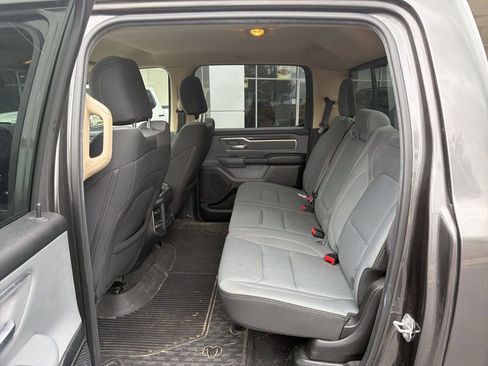 Used 2019 RAM 1500 Big Horn image 9