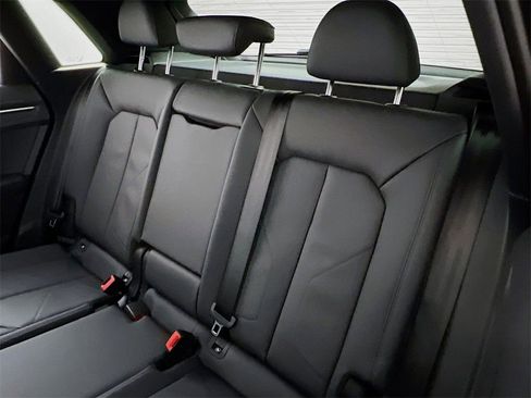 New 2025 Audi Q3 2.0T Premium image 21