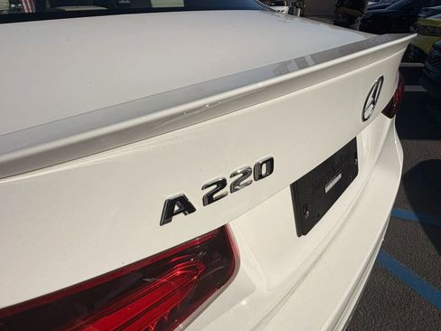 Used 2021 Mercedes-Benz A 220 image 9