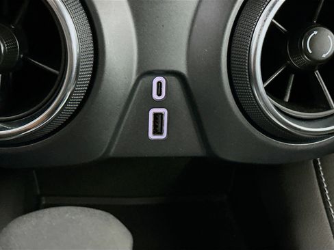 Used 2024 Chevrolet Blazer LT FWD image 25