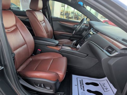 Used 2015 Cadillac XTS Luxury image 23