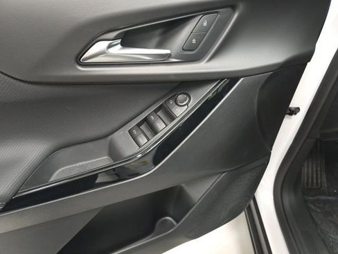 New 2026 Chevrolet Equinox LT w/ Safety and Technology Package FWD image 20