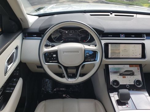 Used 2023 Land Rover Range Rover Velar R-Dynamic S AWD/4WD image 18