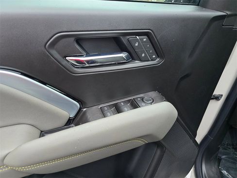 New 2026 Chevrolet Colorado ZR2 w/ Technology Package image 25