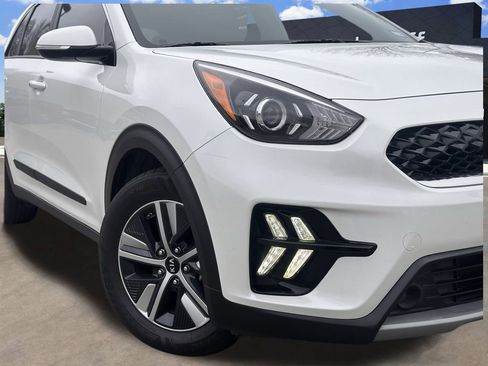 Used 2021 Kia Niro EX Premium image 2
