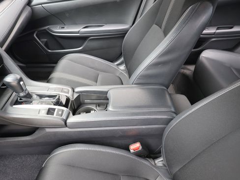 Used 2020 Honda Civic Sport image 36