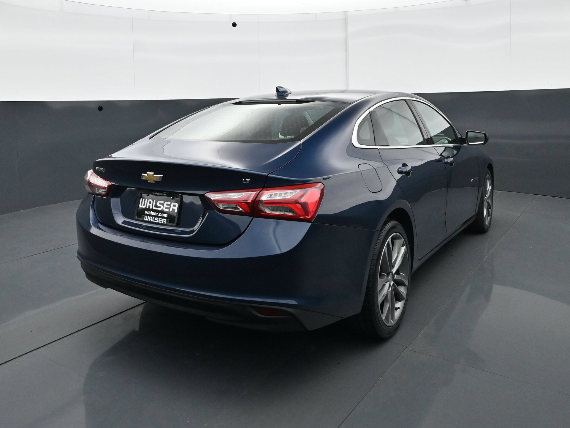 Used 2021 Chevrolet Malibu LT FWD image 6