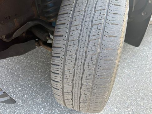 Used 2018 Toyota Tacoma TRD Sport image 36