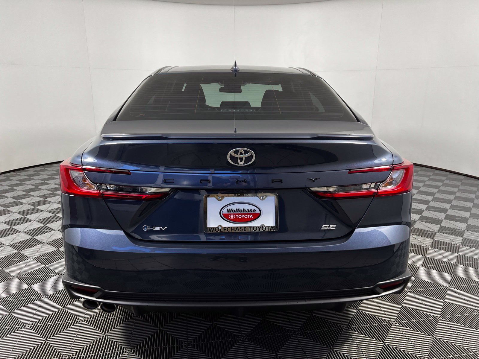 Used 2026 Toyota Camry SE w/ Multimedia Upgrade Package FWD image 6