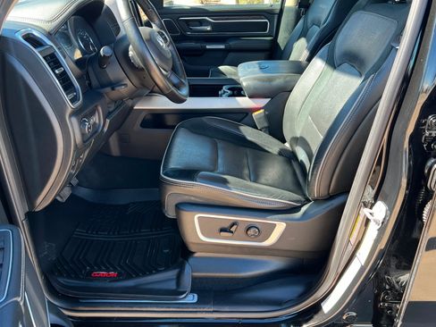 Used 2019 RAM 1500 Laramie image 17