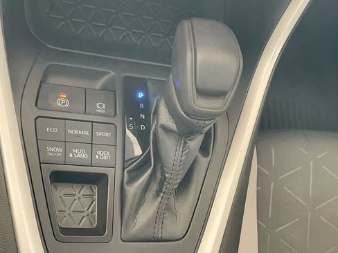 Certified 2023 Toyota RAV4 XLE w/ Convenience Package image 20