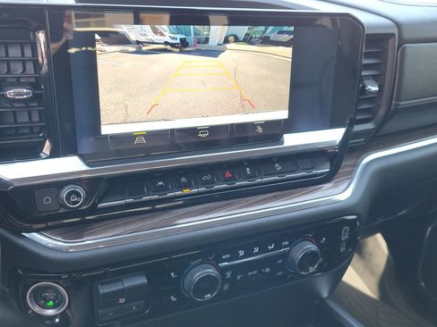 Used 2024 Chevrolet Silverado 1500 RST AWD/4WD image 15