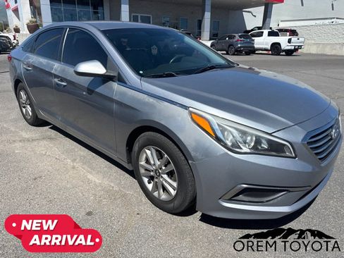 Used 2017 Hyundai Sonata SE FWD image 11