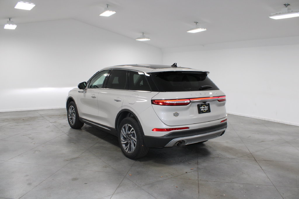 Used 2023 Lincoln Corsair AWD w/ Equipment Group 101A image 7