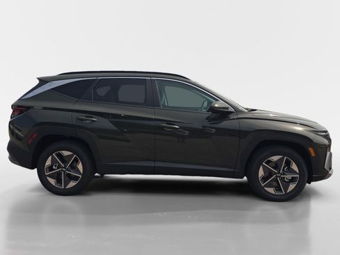 New 2026 Hyundai Tucson SEL FWD image 2