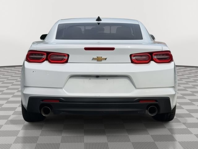 Used 2023 Chevrolet Camaro LT RWD image 7