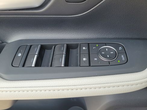 Used 2026 Toyota Grand Highlander LE image 22