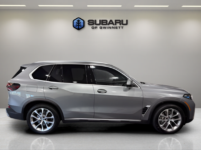 Used 2024 BMW X5 xDrive40i w/ Premium Package AWD/4WD image 6