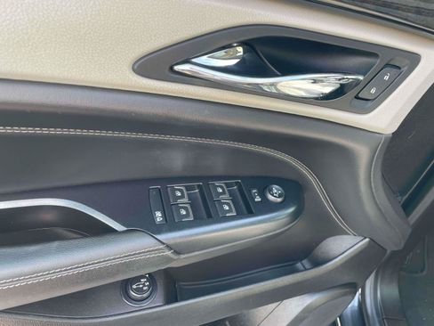 Used 2016 Cadillac SRX Luxury FWD image 11