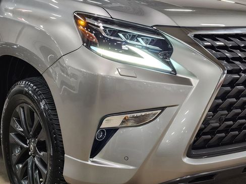 Used 2023 Lexus GX 460 Premium image 14