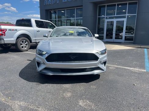 Used 2018 Ford Mustang Premium image 12