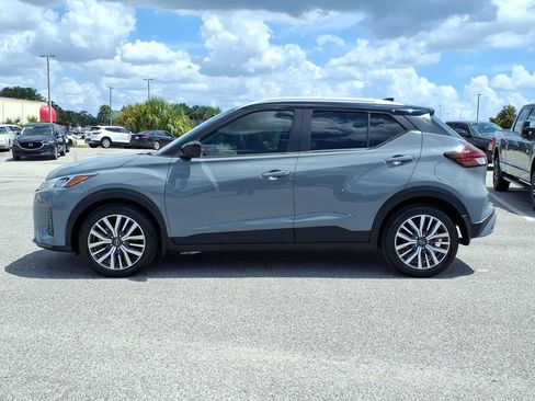 Used 2023 Nissan Kicks SV FWD image 4
