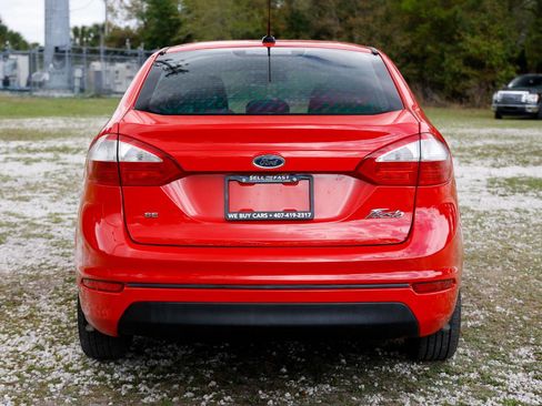 Used 2014 Ford Fiesta SE FWD image 9