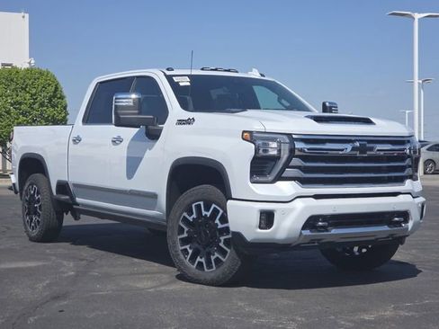 New 2026 Chevrolet Silverado 2500 High Country w/ High Country Premium Package AWD/4WD image 2