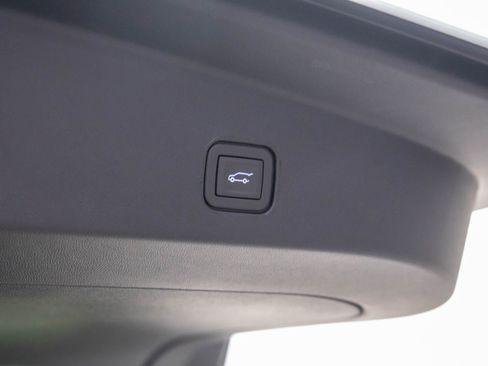 New 2026 Cadillac Lyriq Sport image 31