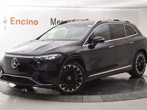 New 2026 Mercedes-Benz EQS 550 4MATIC SUV image 2