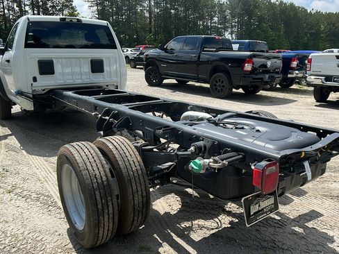 New 2025 RAM 5500 Tradesman image 10