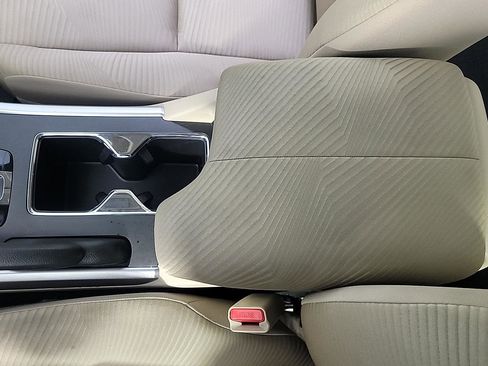 Used 2014 Honda Accord LX image 33