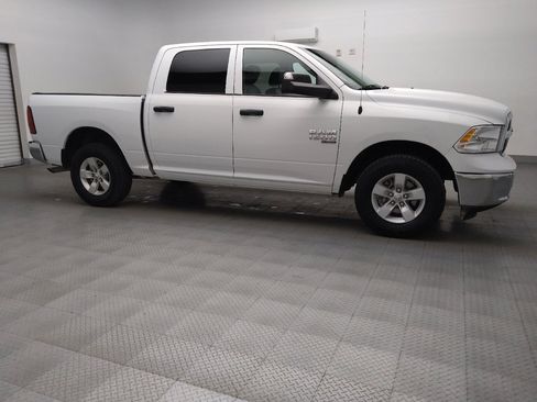 Used 2022 RAM 1500 Tradesman w/ Chrome Appearance Group image 11