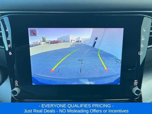 New 2025 Jeep Wagoneer L Series II image 17