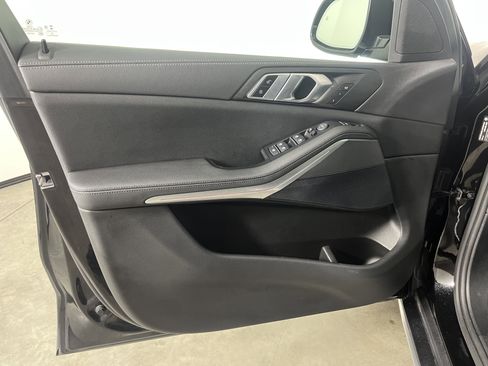 Used 2021 BMW X5 xDrive40i w/ Convenience Package image 18