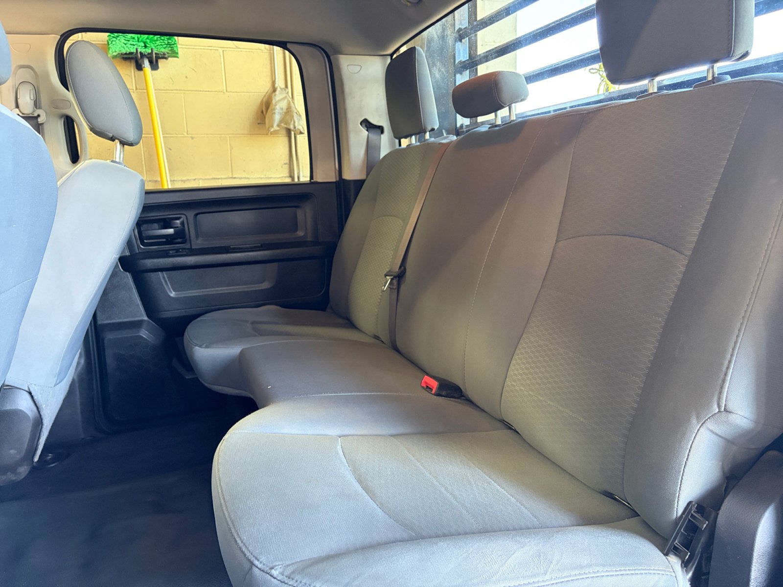 Used 2018 RAM 3500 Tradesman w/ Chrome Appearance Group AWD/4WD image 26