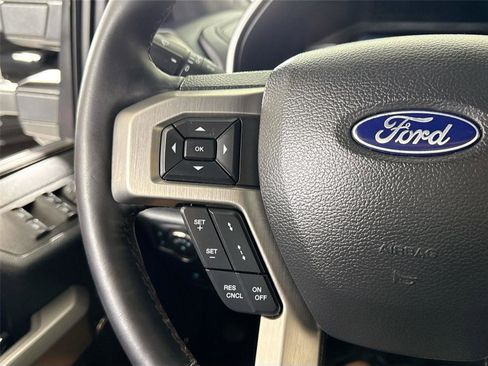 Used 2022 Ford F350 Platinum w/ FX4 Off-Road Package AWD/4WD image 23