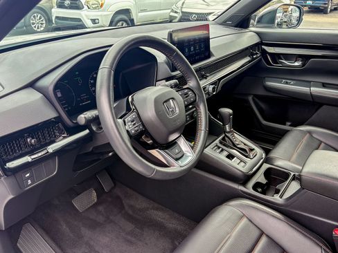 Used 2023 Honda CR-V Sport Touring image 6