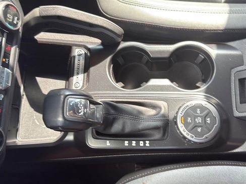 Used 2024 Ford Bronco Big Bend w/ Sasquatch Package image 17