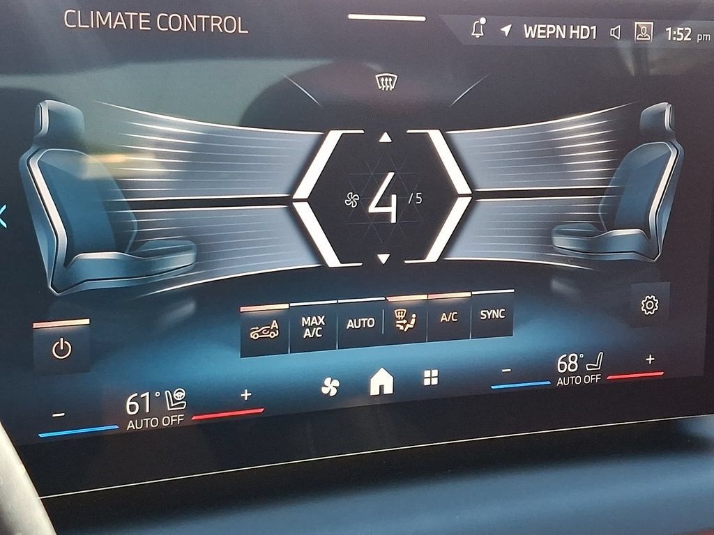 Certified 2025 BMW 228i xDrive AWD/4WD image 17