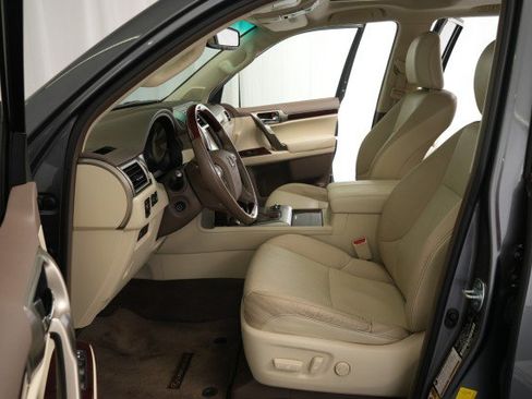 Used 2015 Lexus GX 460 w/ Premium Package AWD/4WD image 29