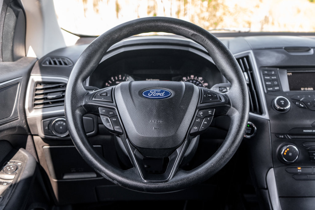Used 2018 Ford Edge SE AWD/4WD image 14
