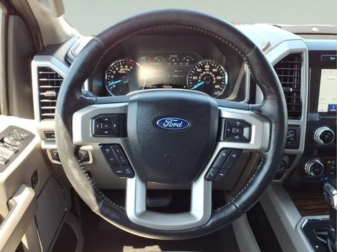 Used 2020 Ford F150 Lariat w/ Equipment Group 502A Luxury AWD/4WD image 18